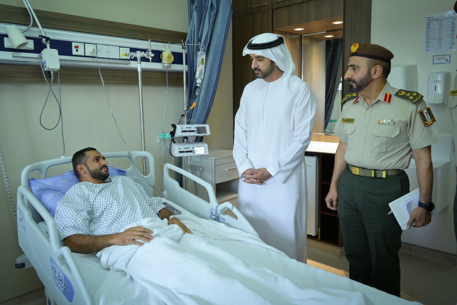 Hamdan bin Mohammed visits injured UAE Armed Forces servicemen at Zayed