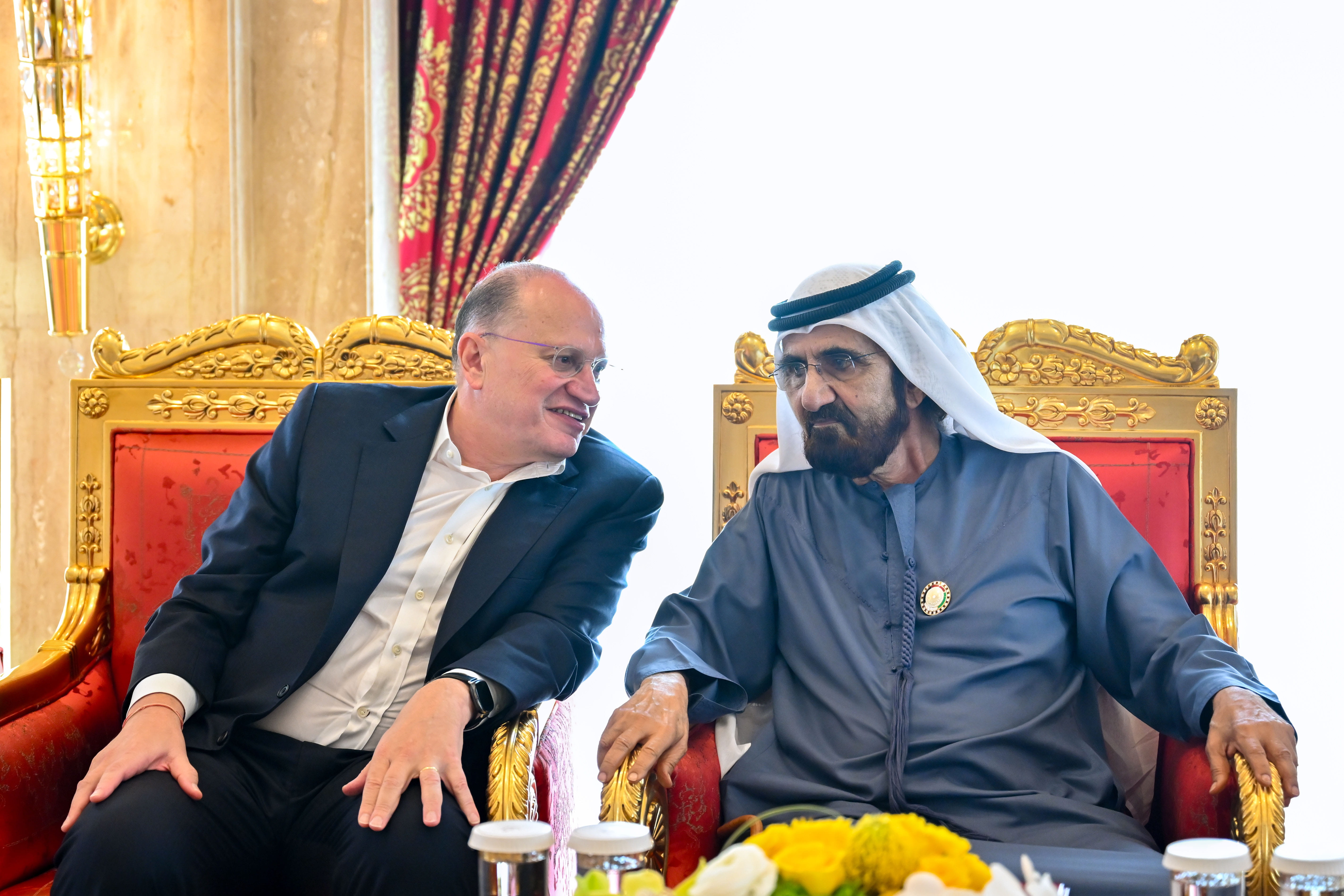 Mohammed bin Rashid meets with Group Chairman of HSBC Holdings