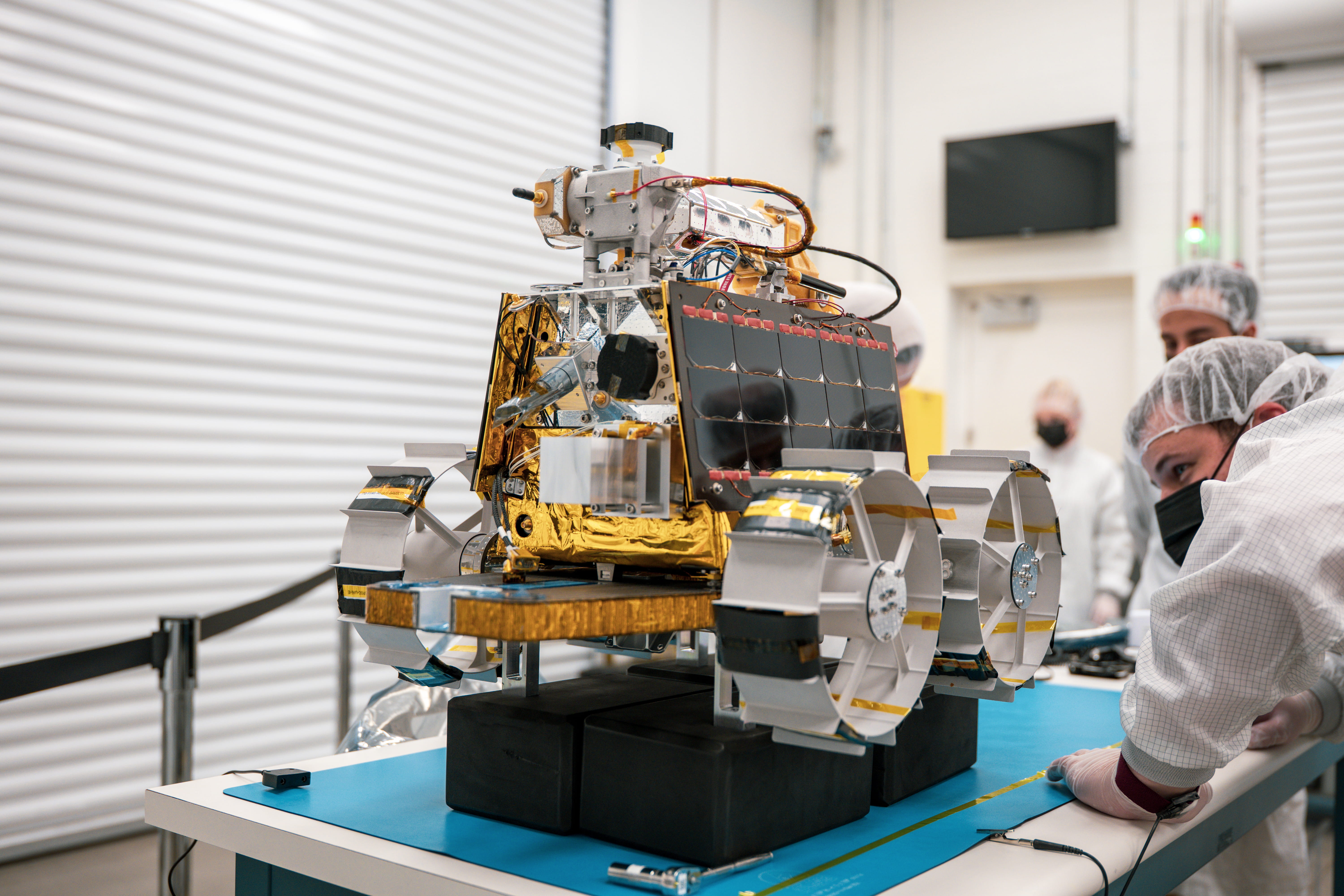 Ab Rashed 2 MBRSC conducts new series of tests on Rashid Rover 2 in collaboration ...