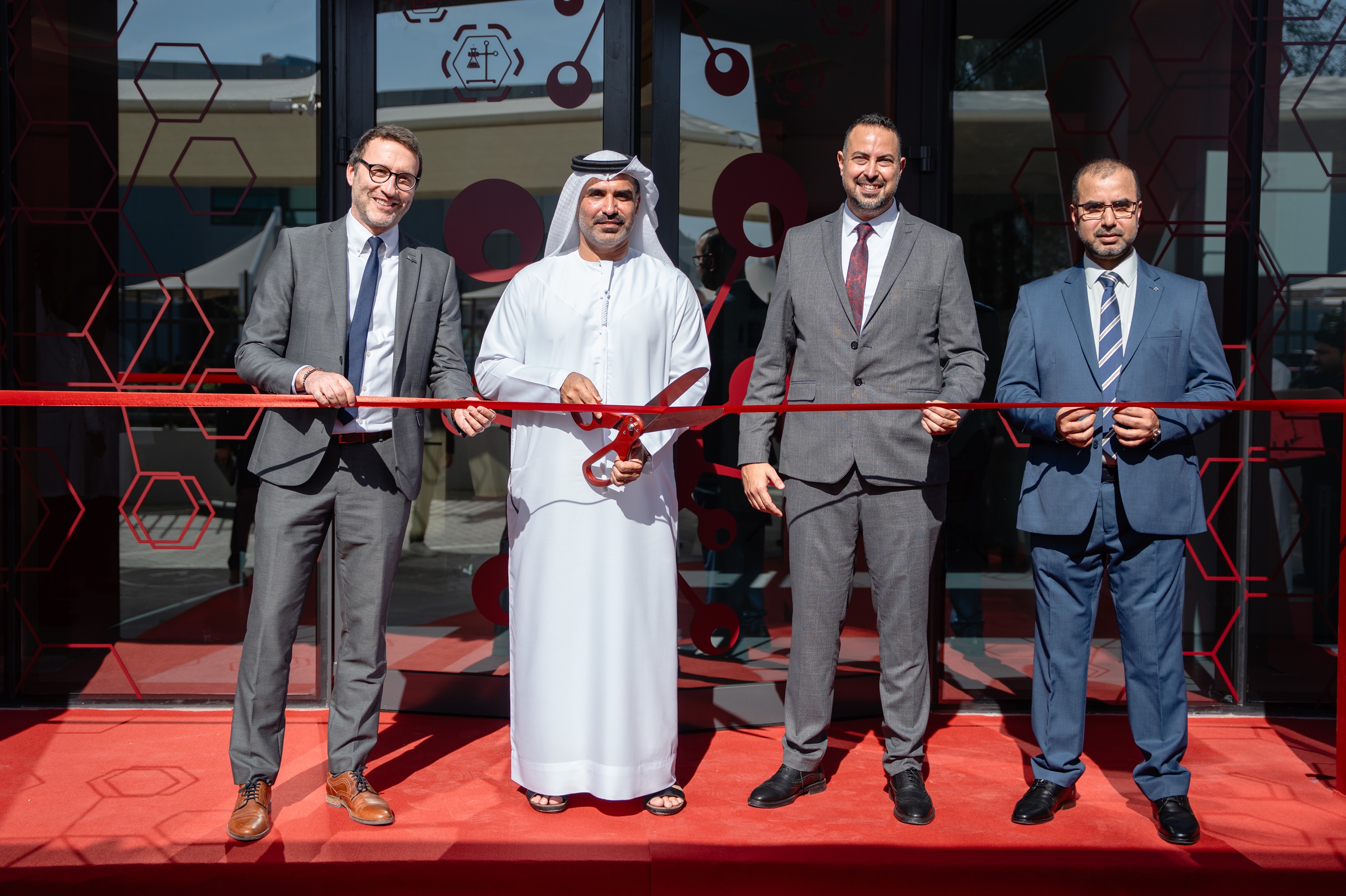 Amspec Owner AmSpec strengthens Middle East F&B sector with new laboratory at Dubai ...