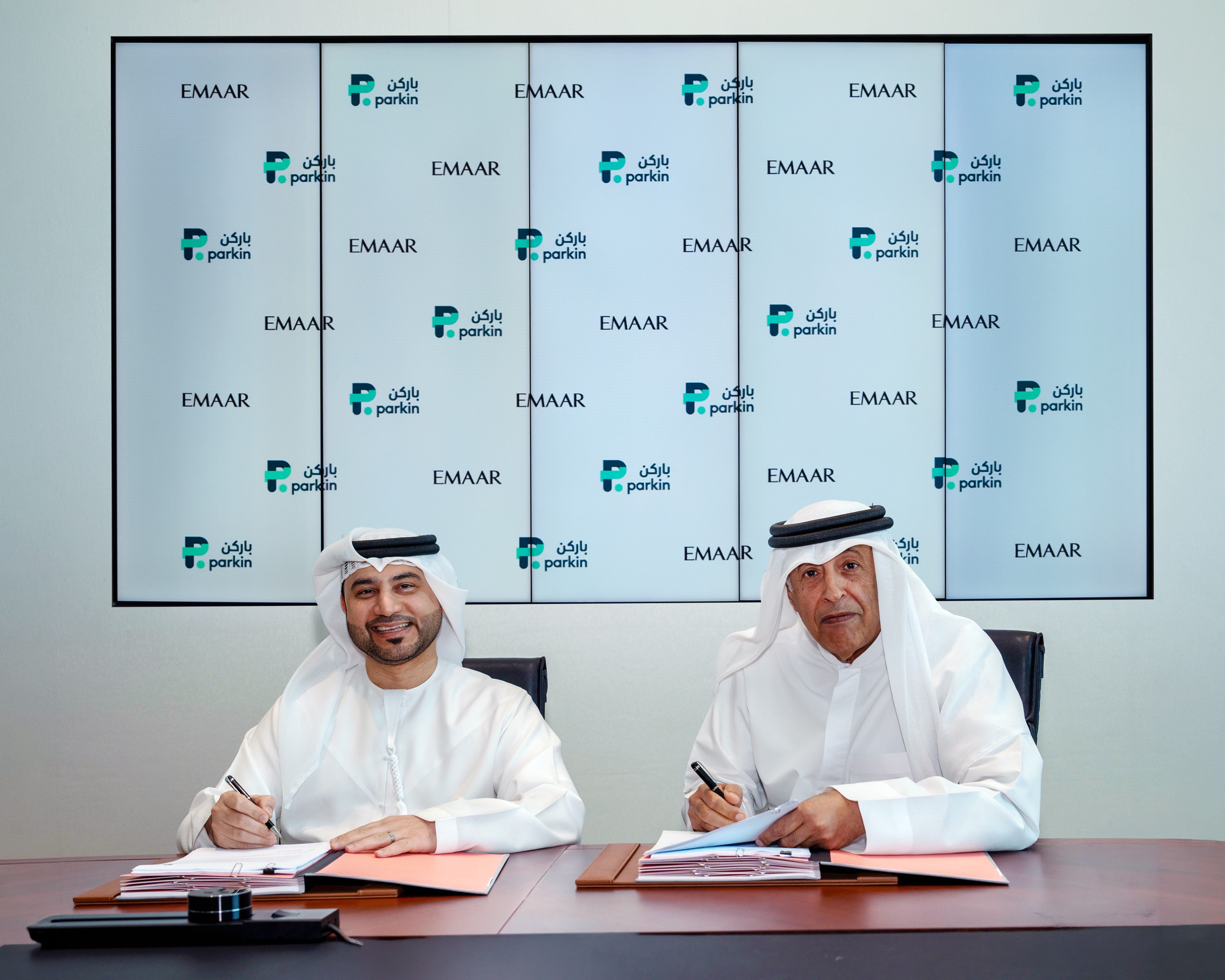 Parkin x Emaar signing_3