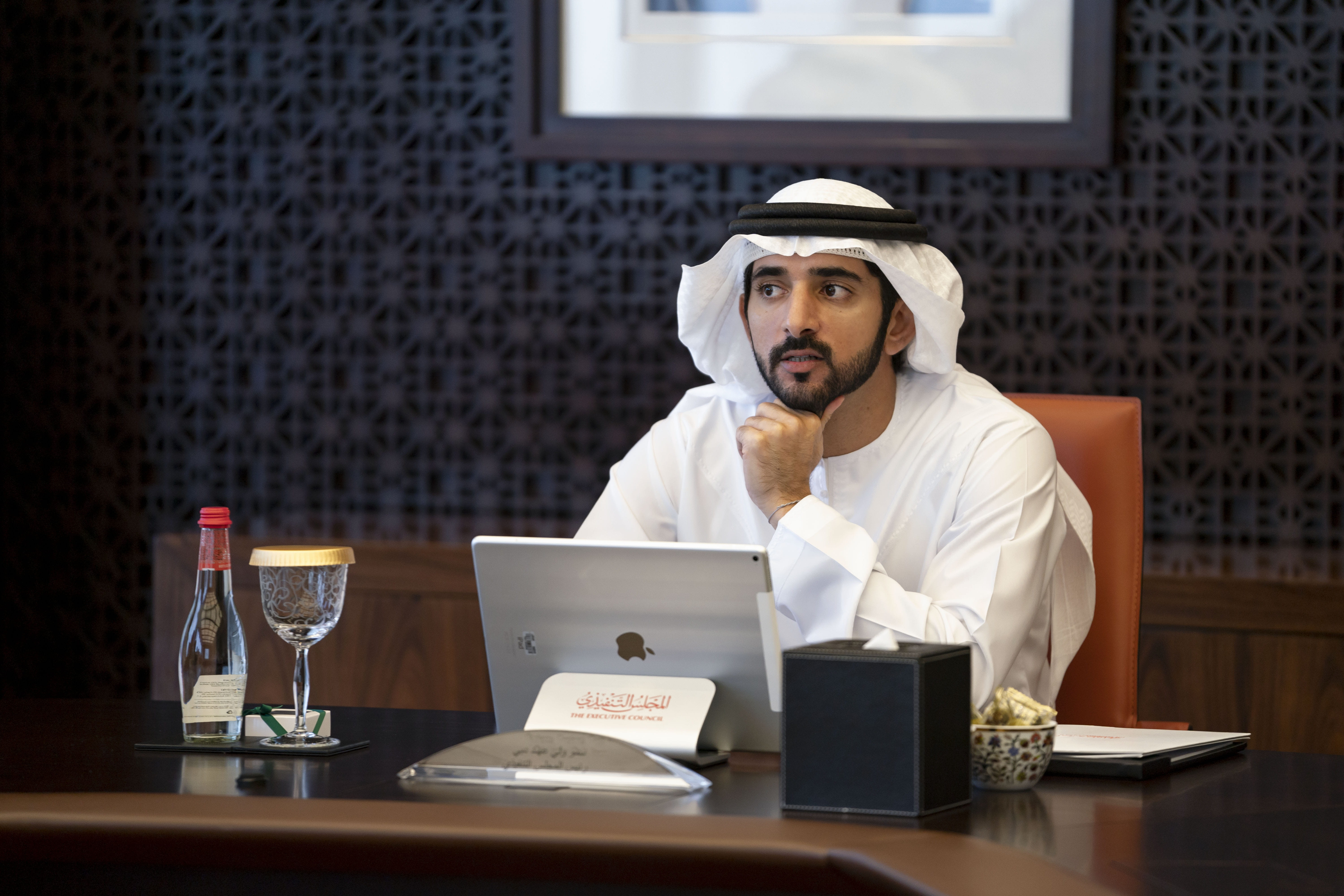 Hamdan bin Mohammed official01